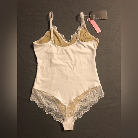NWT Lace Shapewear Compression Bodysuit - Picture 5 of 16
